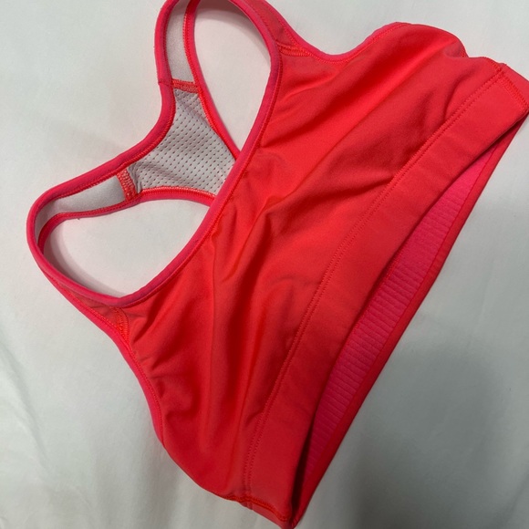 Cute Hot Pink Sports Bra by GapFit - Picture 7 of 8
